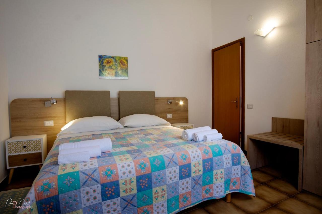 Residence Appartamenti Caffarena Арбатакс Экстерьер фото