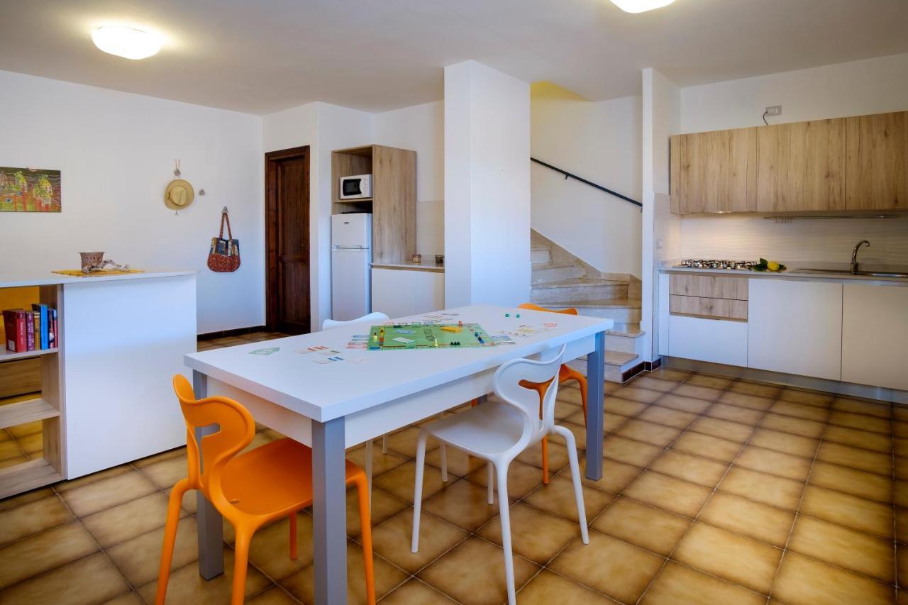 Residence Appartamenti Caffarena Арбатакс Экстерьер фото