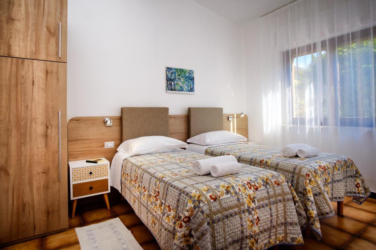 Residence Appartamenti Caffarena Арбатакс Экстерьер фото