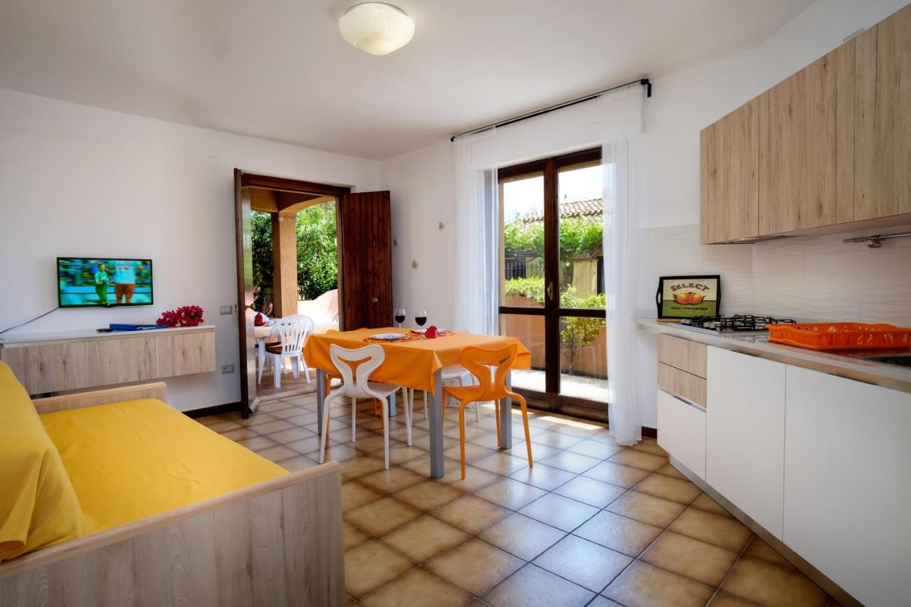 Residence Appartamenti Caffarena Арбатакс Экстерьер фото