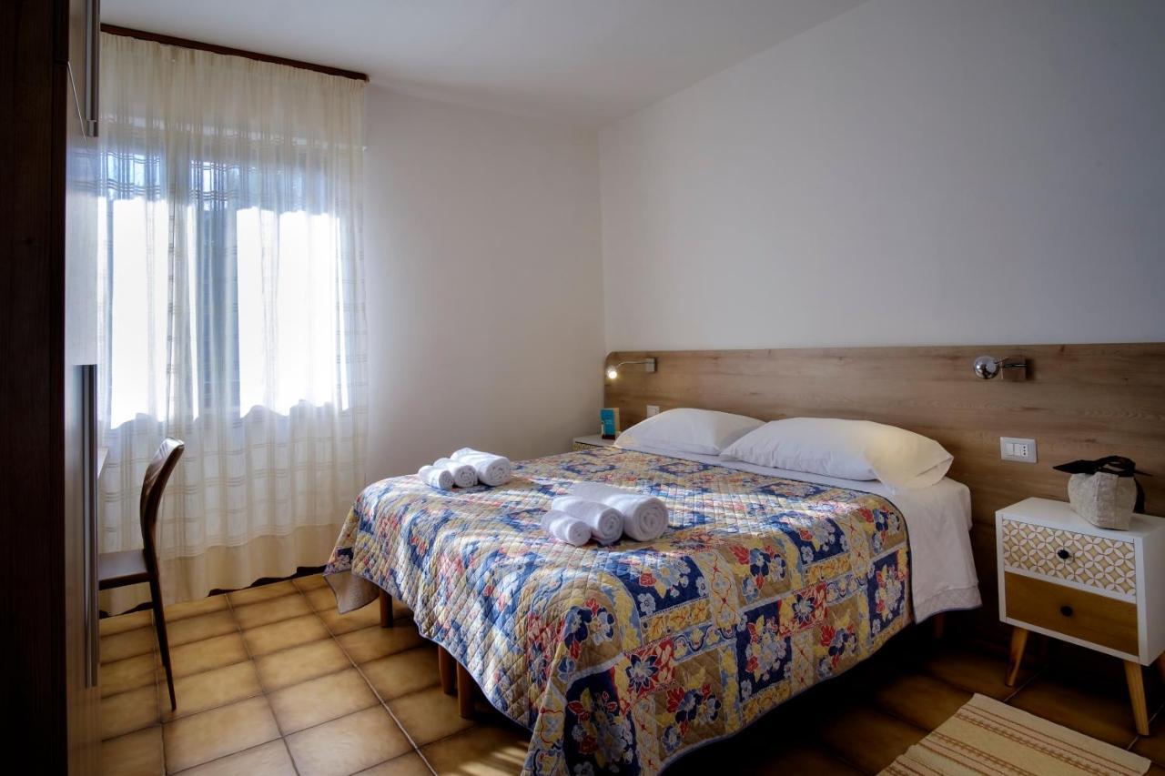 Residence Appartamenti Caffarena Арбатакс Экстерьер фото