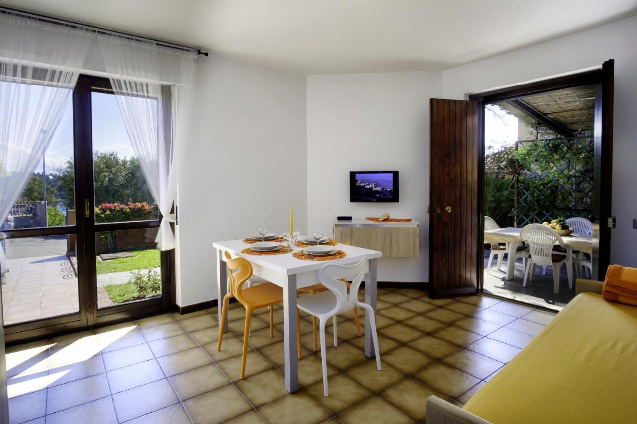 Residence Appartamenti Caffarena Арбатакс Экстерьер фото