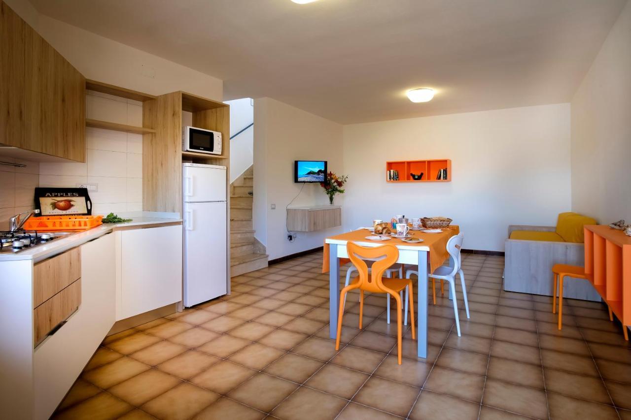 Residence Appartamenti Caffarena Арбатакс Экстерьер фото